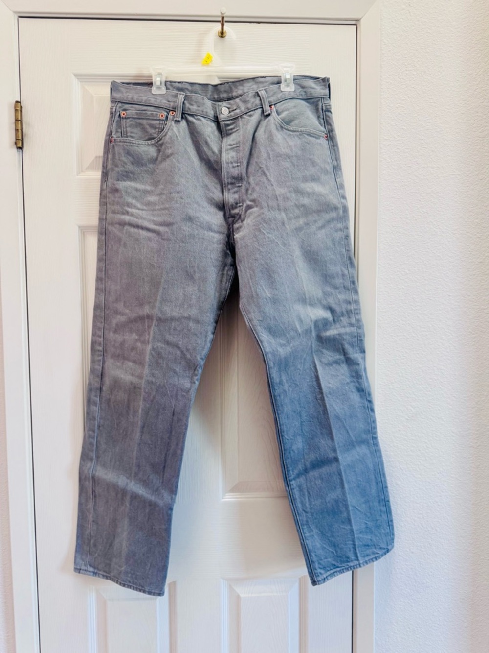 Classic Men's Straight-Leg Levi 501’s  in Gray
